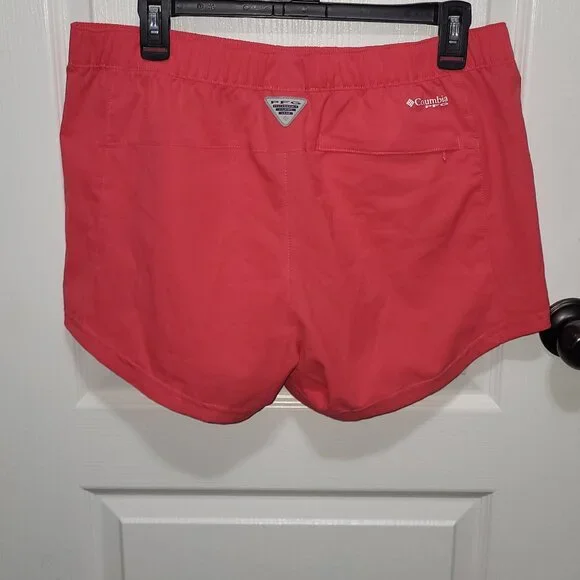 Columbia Sportwear Company Shorts (2 shorts) - Picture 2 of 6